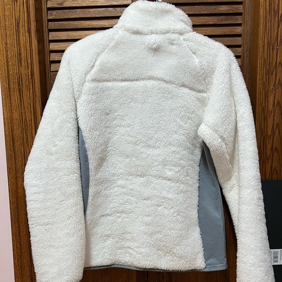 Columbia Womens White Fleece Zip Up Jacket (medium, worn once) - Picture 2 of 4
